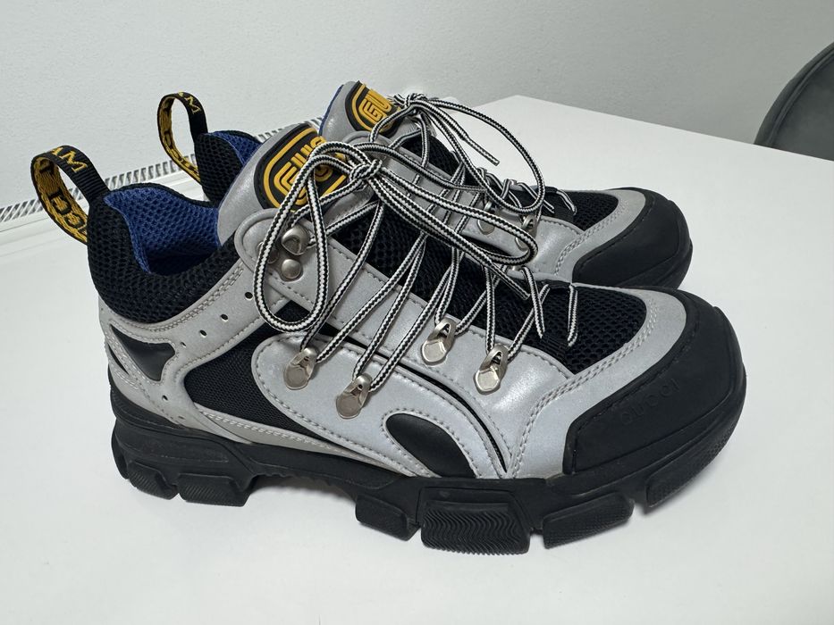 Snackers Gucci Flashtrak