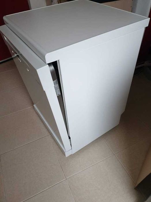 Съдомиялна Miele - Auto Open - 14 Комплекта - Свободностояща - 60см