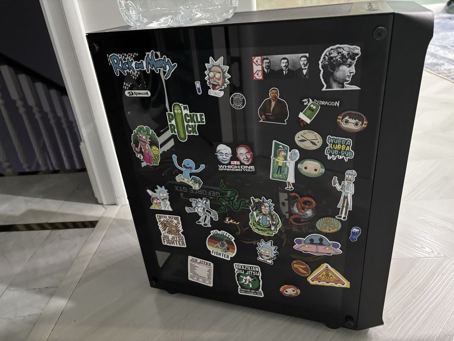 Корпус пк с 4 вентиляторам