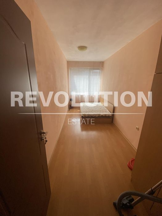 Дава се под наем Двустаен апартамент в Варна, Левски - 60 кв.м за 325 € - Снимка #3