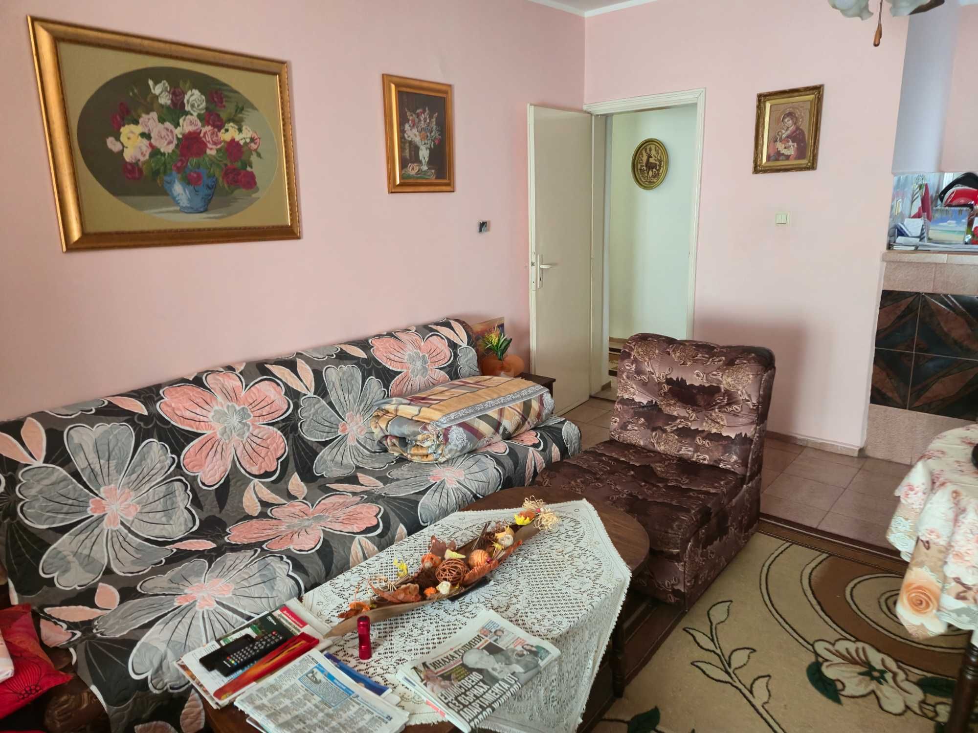 Апарт,Варна,Тухла, година на строителство 1998г ет. 2 от 5  77м/кв  .