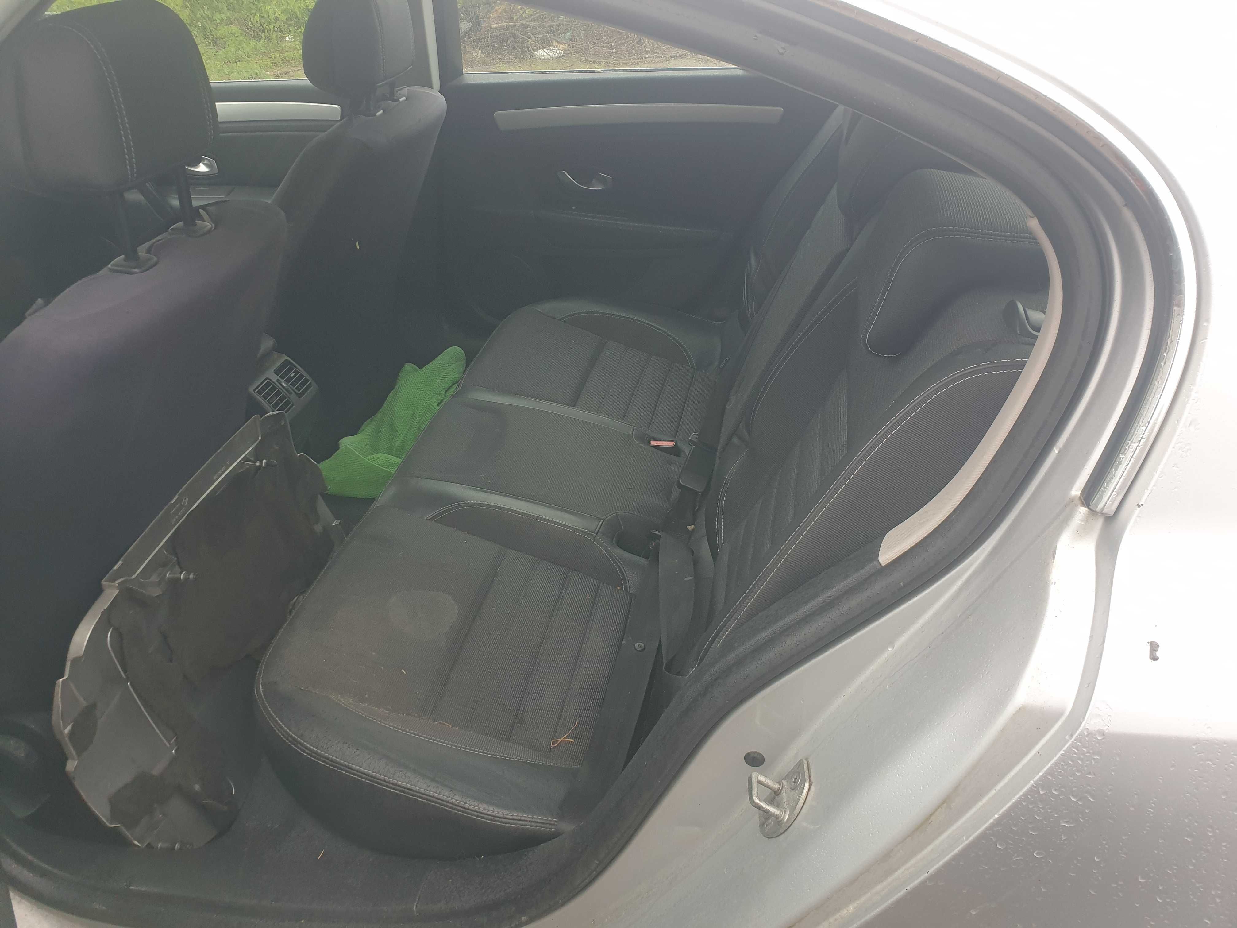 Renault Laguna 2.0dci -на части.
