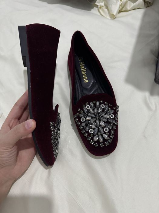 Oyoq kiyim ayollarniki Женская обувь