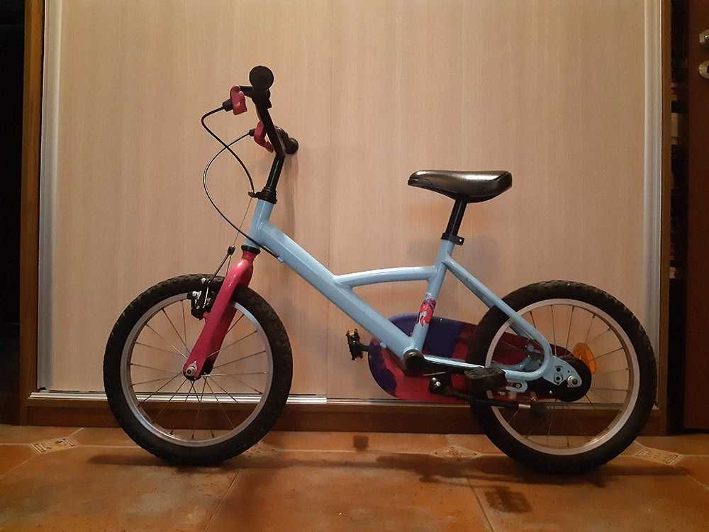 Bicicleta B-TWIN, model Inuit, 16 inci