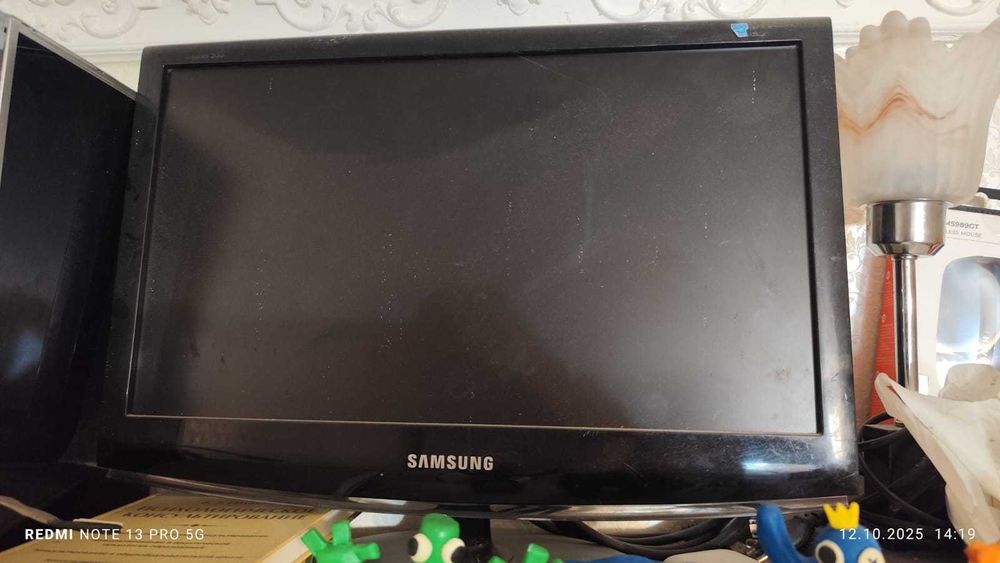 Монитор Самсунг 2000 тг.