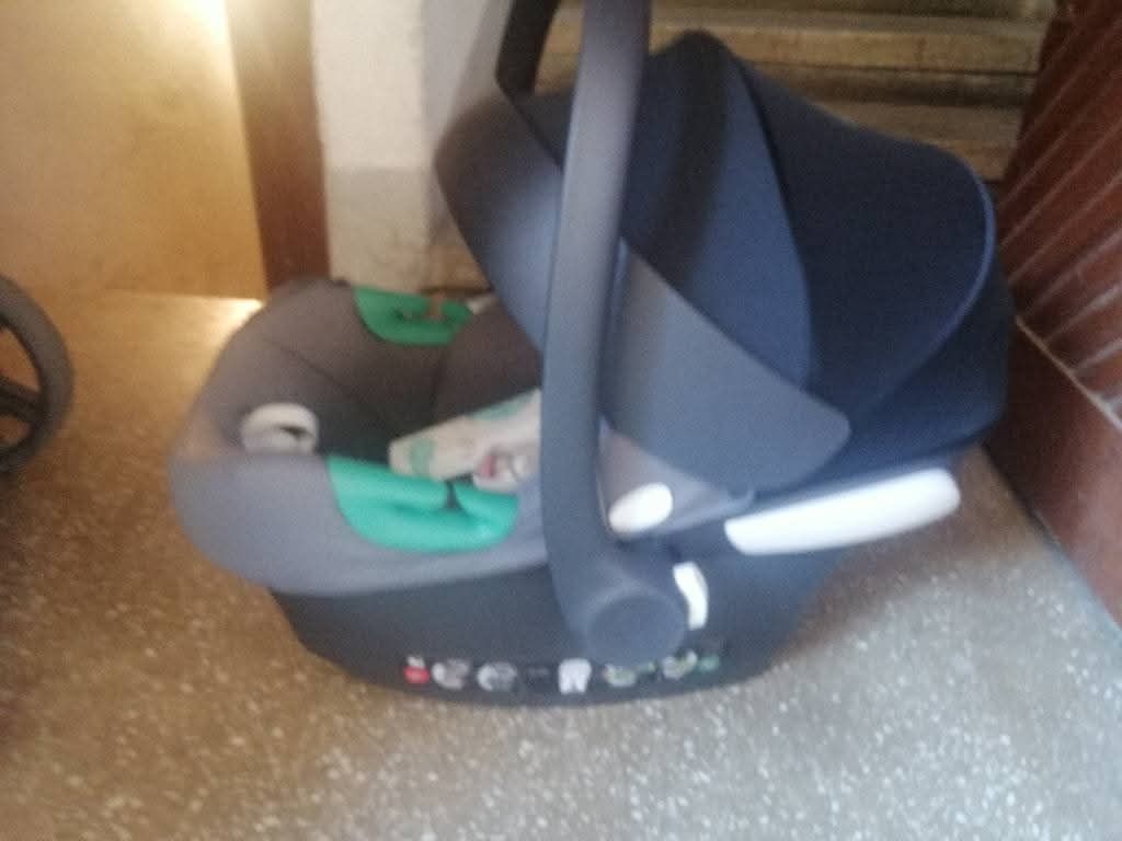 Кошница за кола Cybex - Aton B2, i-Size, 45-87 cm с  адаптери