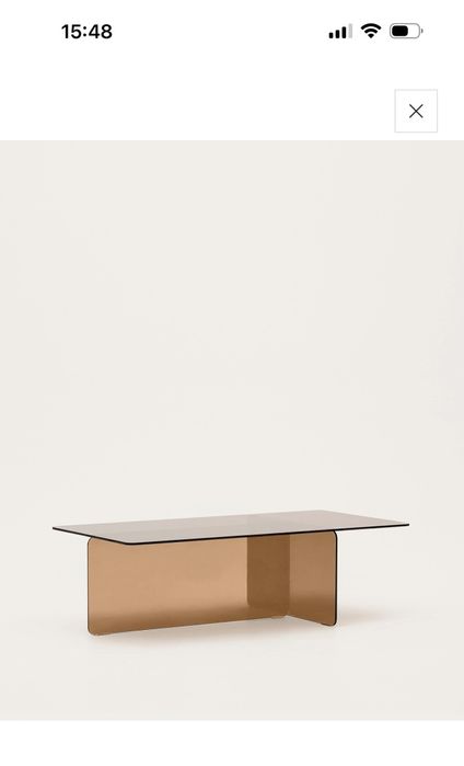 Стъклена холна маса “Zaren” от Kave Home