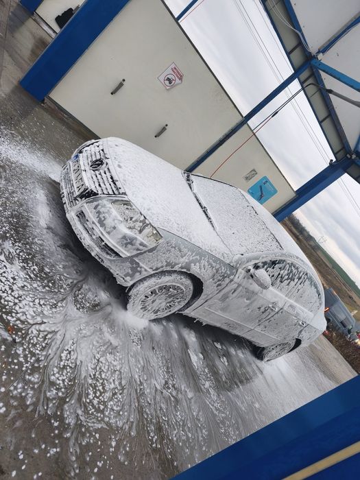 Vând vw passat b6 1.6 benzina