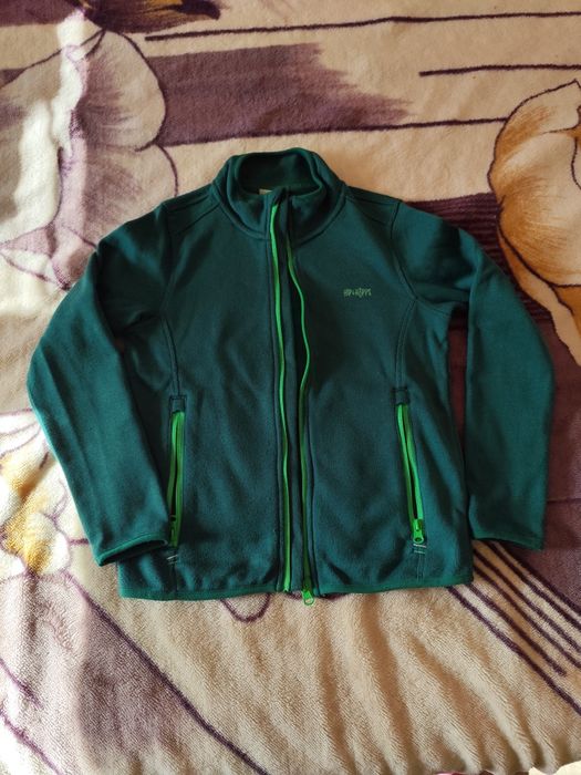Детски жилетки,зелена 134-140 см.и лилава- 122-128 см