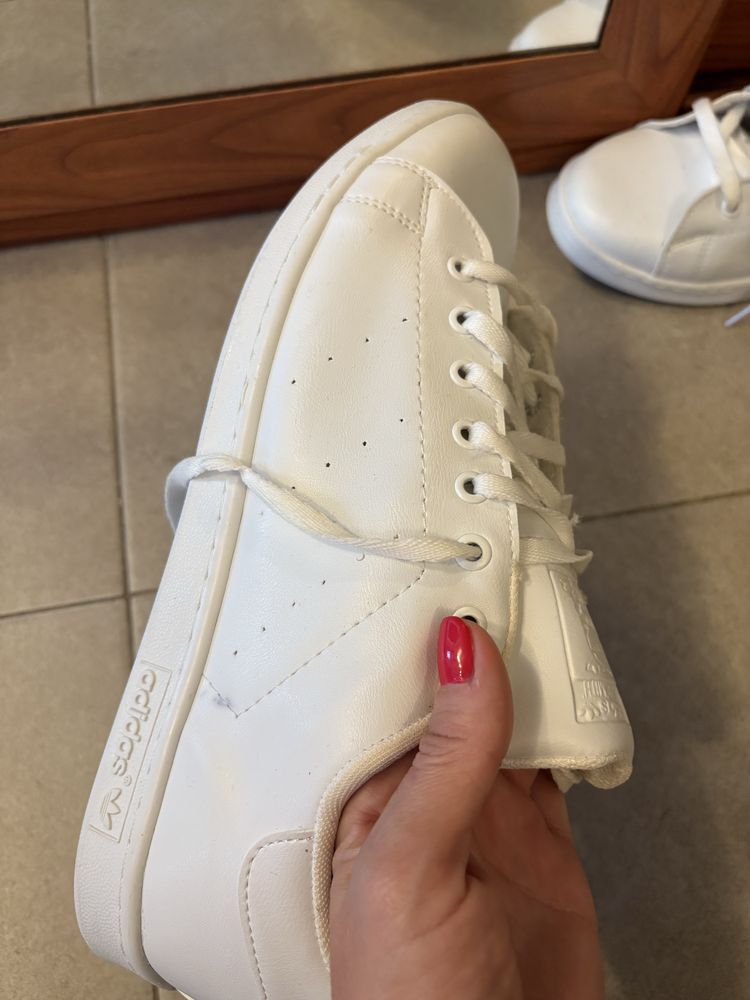 Маратонки Adidas 47