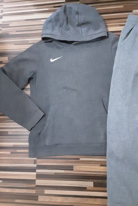 (L 147-158) NIKE оригинален ватиран екип 2ч. 89.00лв