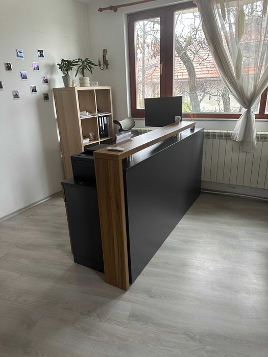 Продавам офис мебели