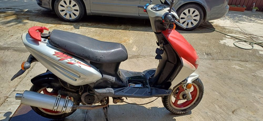Vând scuter Sprint Max 80cc 4t