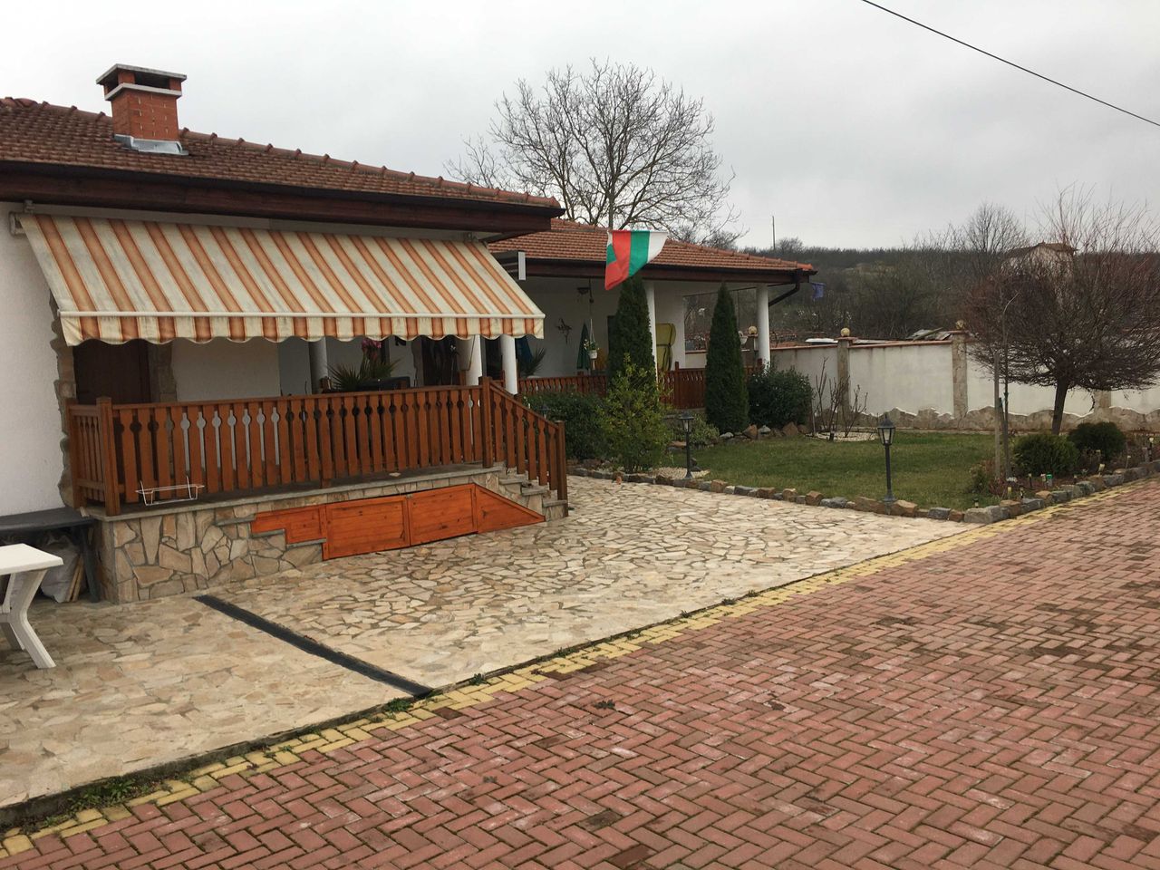 Продава се Къща в с. Черница, Област Бургас - 160 кв.м за 1148 €/кв.м - Снимка #2