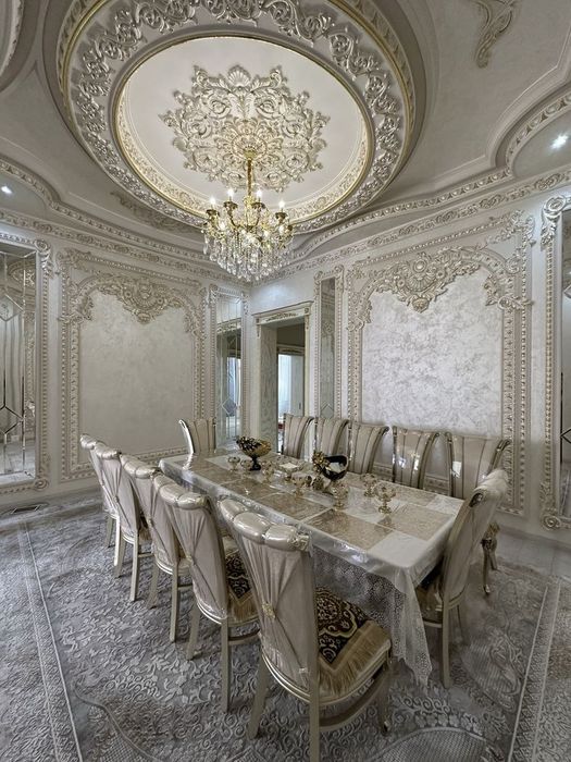 Izza massivda Uglavoy 6 sotix 9 xona yahshi remont