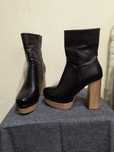 Vând botine dama marca Marypaz Nr. 37