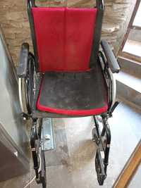 Инвалидна количка, помощна за придвижване, тоалетна