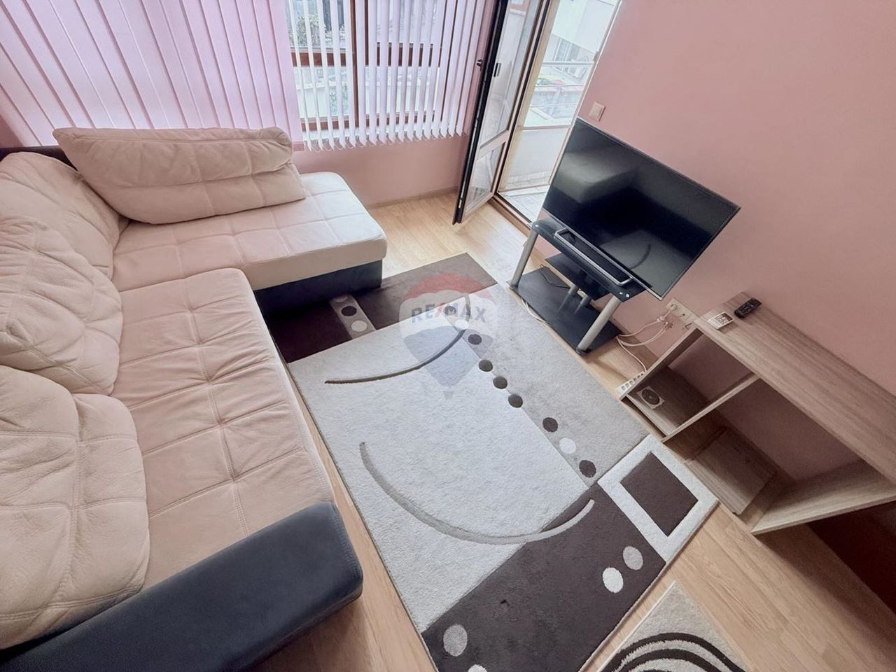 Продава се Двустаен апартамент в Варна, Бизнес хотел - 59 кв.м за 2967 €/кв.м - Снимка #12