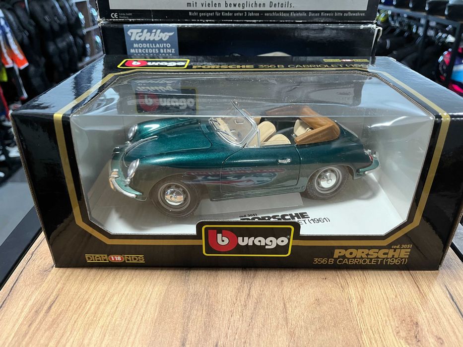 BBURAGO метална колекционерска количка модел PORSCHE 356B COUPE 1961г.