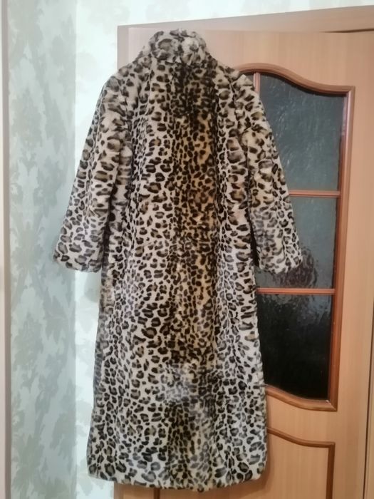 Срочно Срочно Продам новую леопардовую шубу