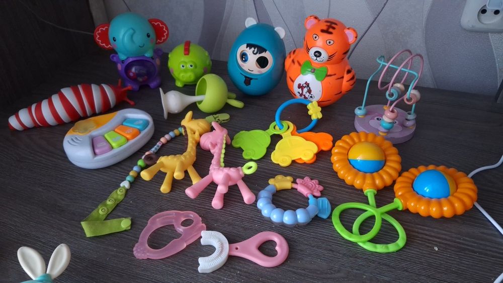 Детские игрушки , погремушки , грызунки