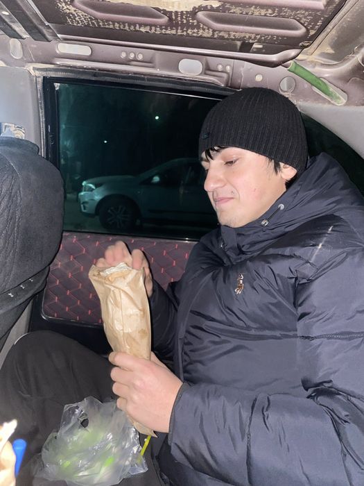 Продам друга (Много ест)