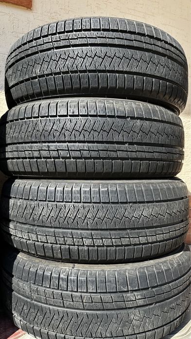 Зимниe шины 235/55 r19  Triangle