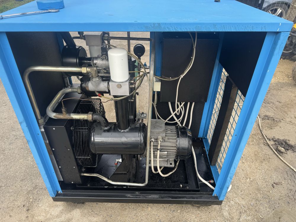 Винтов компресор Parise 5.5 kw