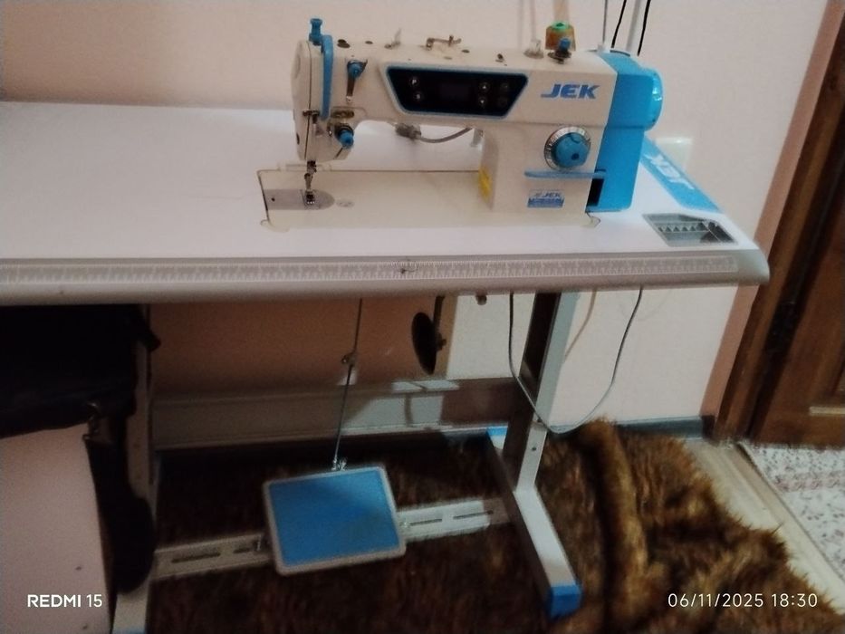 Jek tikish moshinasi