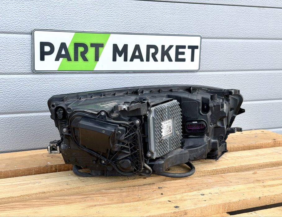 Ляв фар AUDI A7 S7 RS7 FULL LED 4G8941033J