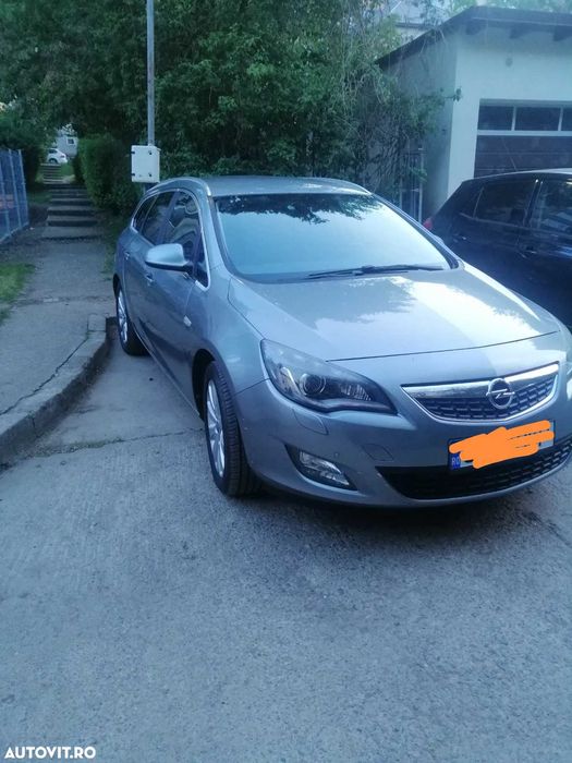 Opel Astra J Sports Tourer