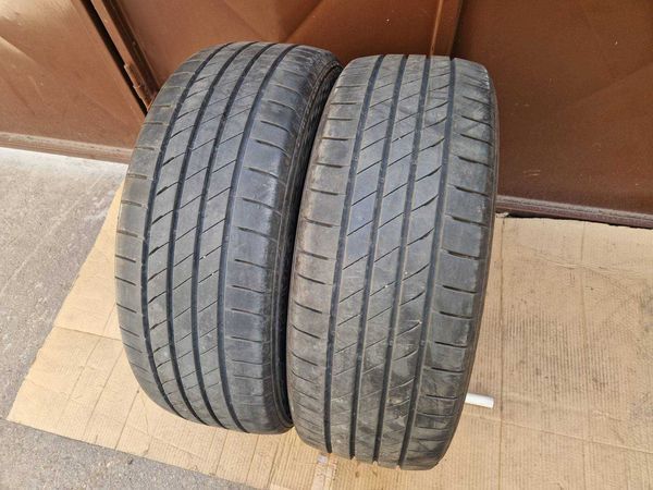 2 Kumho R20 235/45
летни гуми
DOT0823