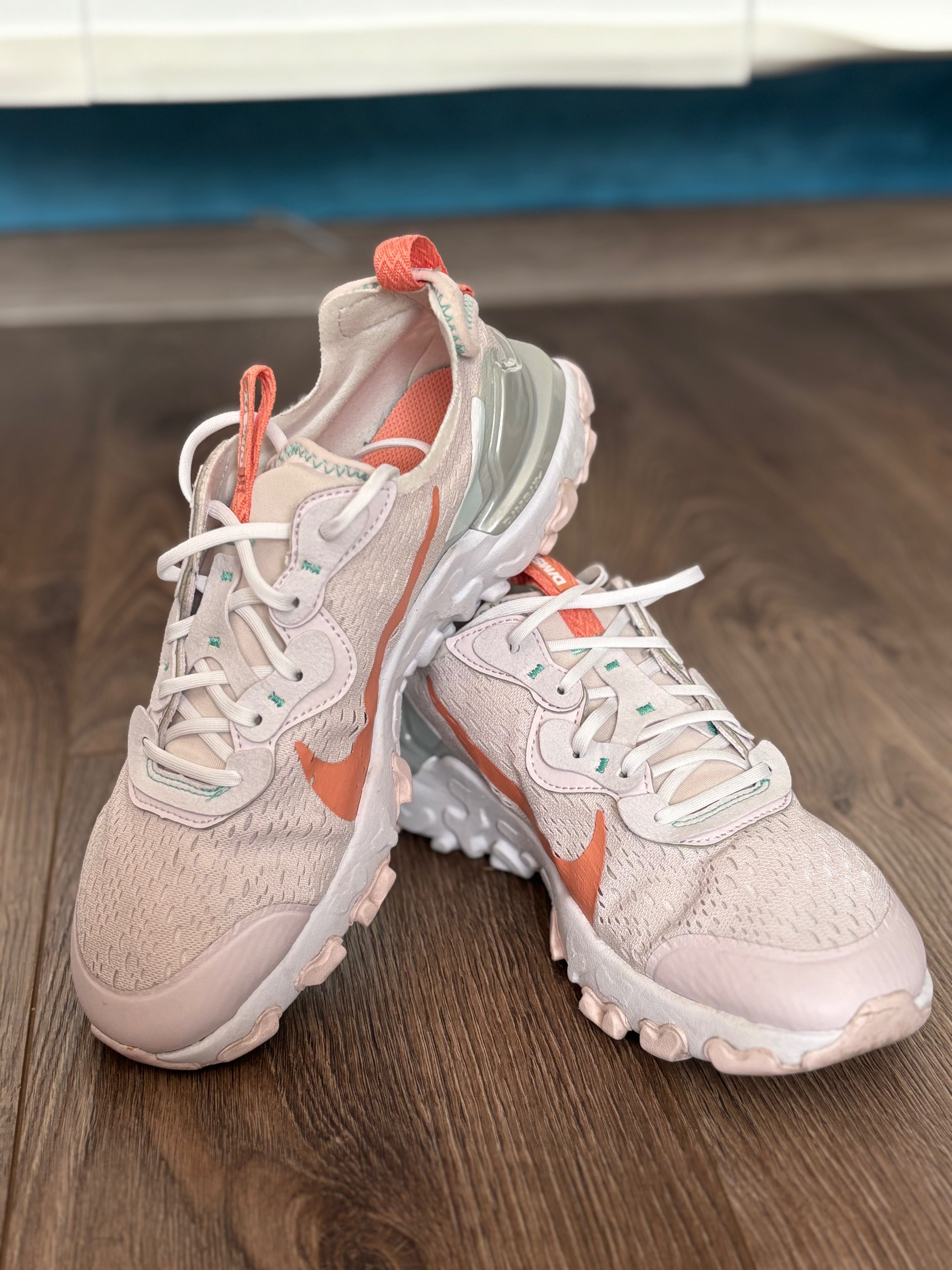 Дамски маратонки Nike React