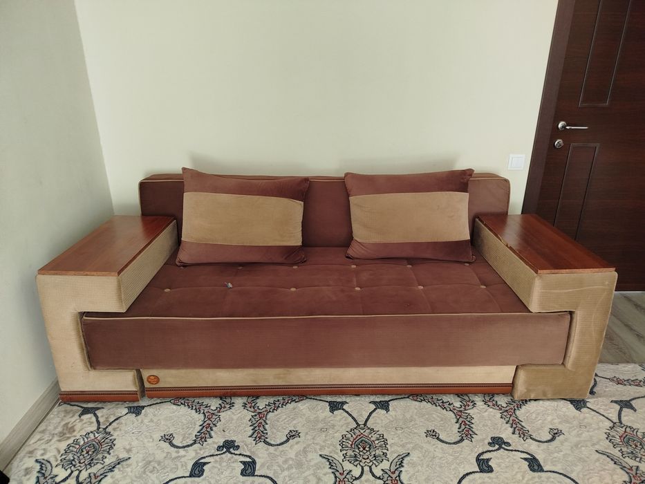 Divan srochna sotiladi