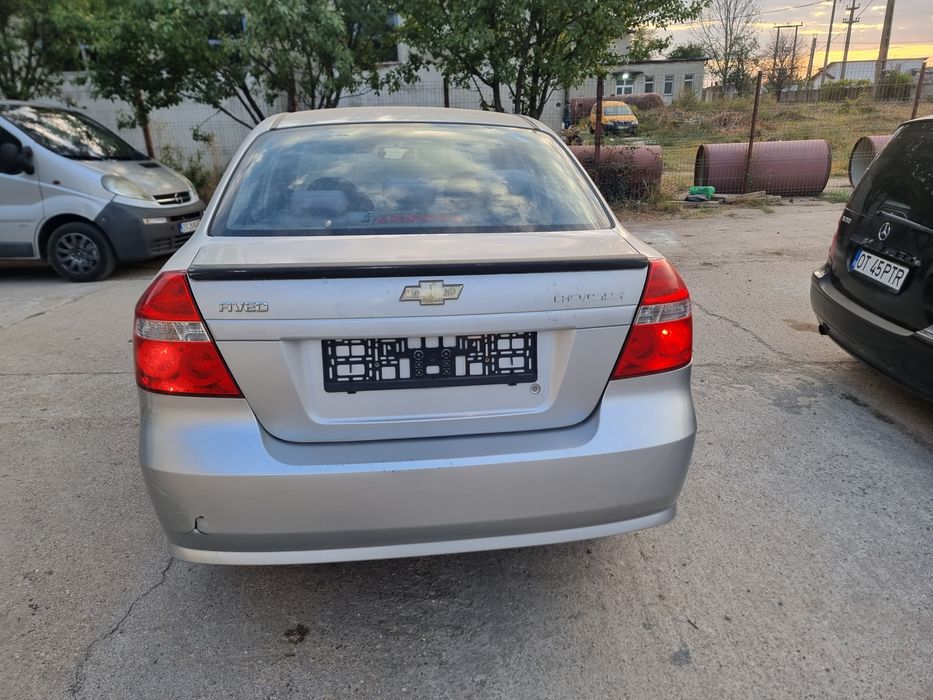 Vând chevrolet aveo 2006 berlina