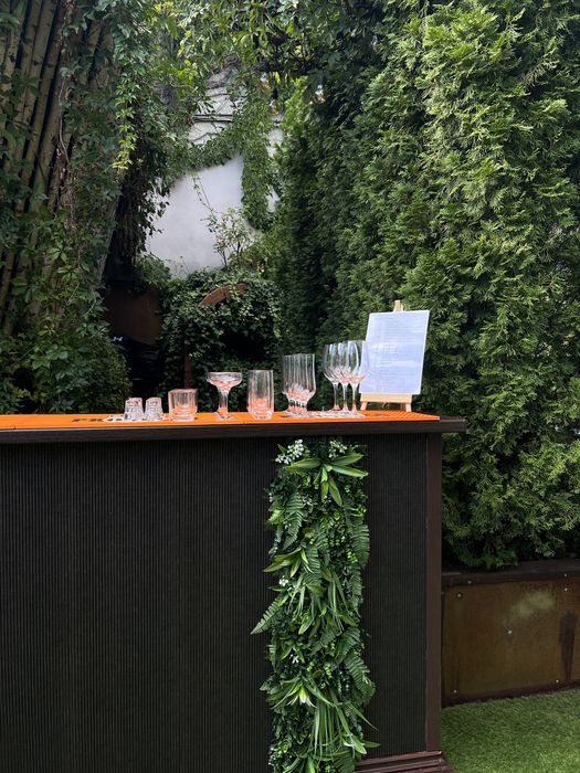 Bar Mobil / Cocktail Bar + Tort Shot-uri pentru evenimentul tau.