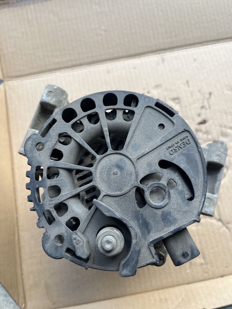Alternator Opel Corsa 70A 14V COD: 13256933