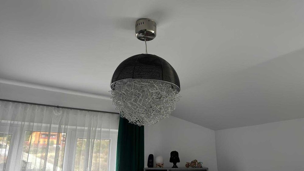 Lustra LED deosebita