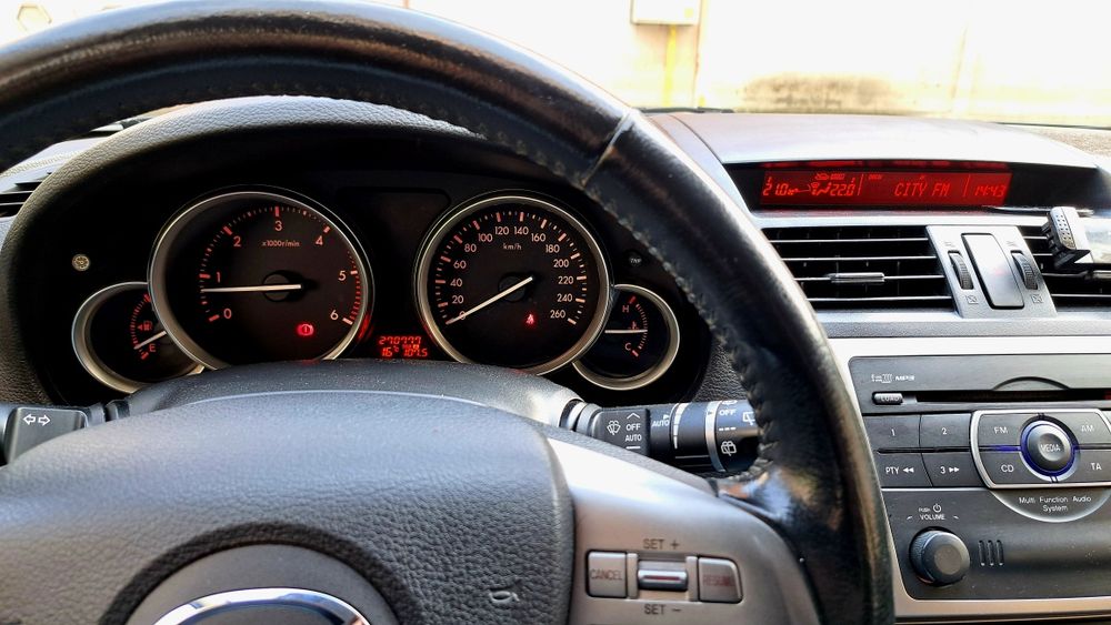 Vând Mazda 6, 2.0 diesel, limuzina