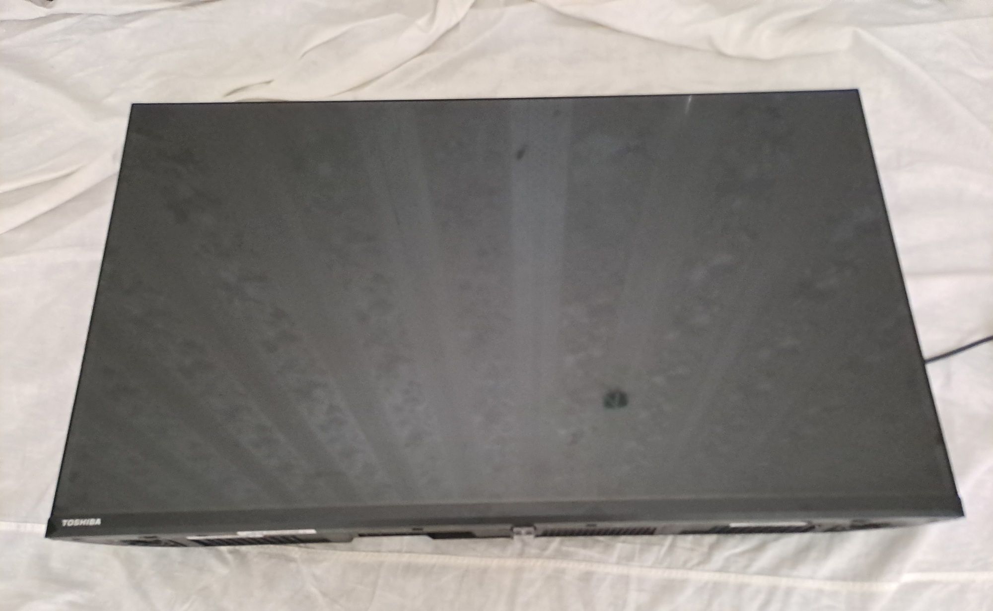 телевизор Toshiba 32 дюйма