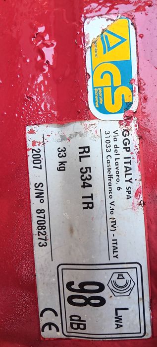Masina de Tuns Iarba pe Benzina  in 4 Timpi cu Autopropulsie.