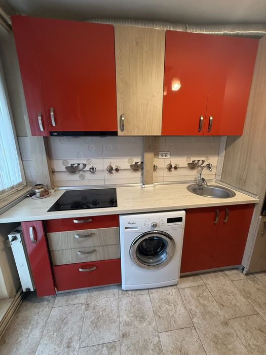 Inchiriez apartament 3 camere ultracentral Arad