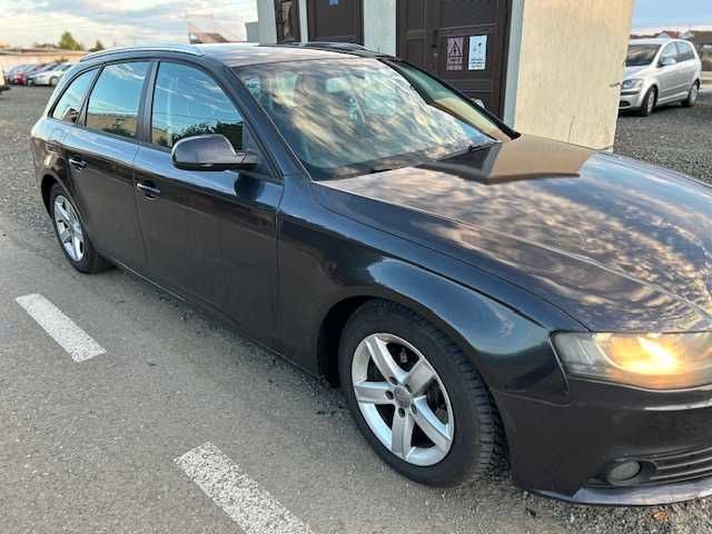 Se vinde   audi  A4 B8