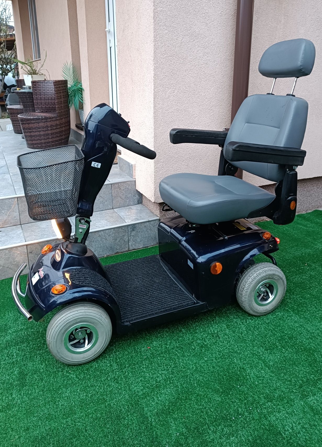 Dizabilitati dezabilitati handicap scuter căruț carucior electric vars