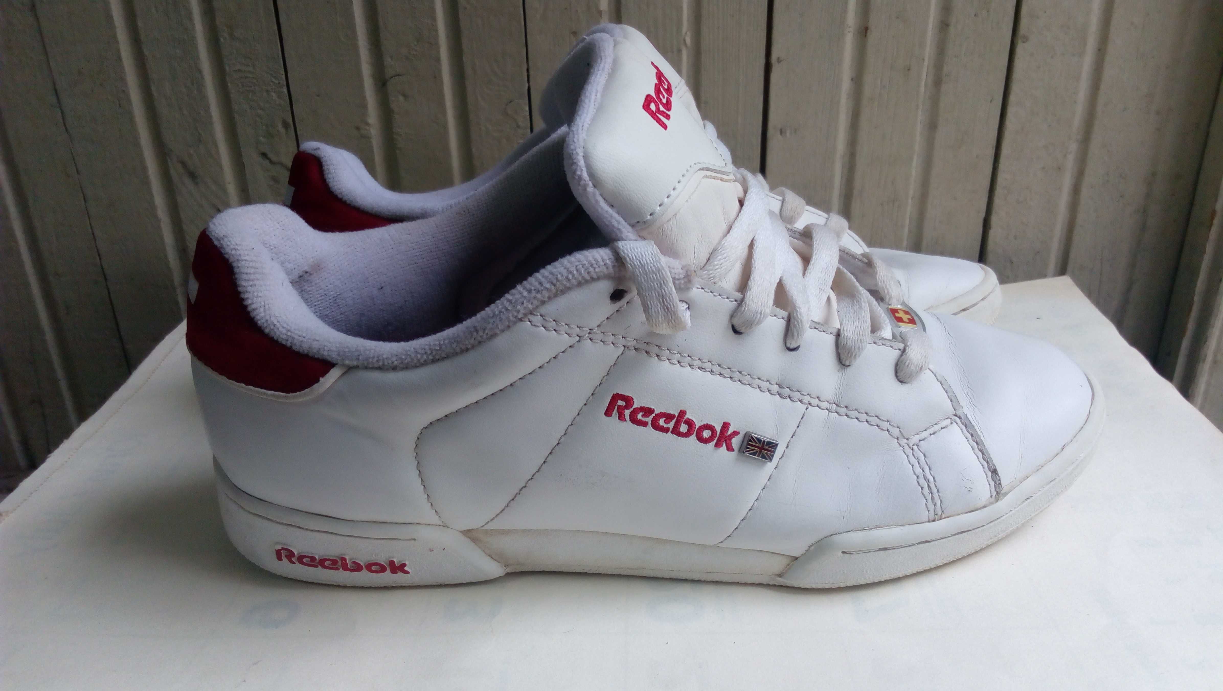 ''Reebok''оригинални дамски сникърси 38 номер