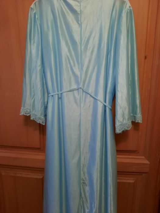 Cămașă de noapte și halat mărimea 46-48