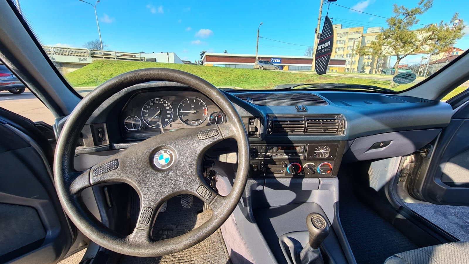 BMW E34 1988 520i