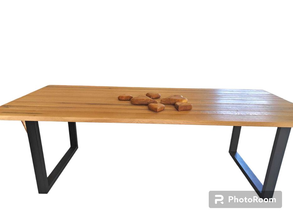 Masă din stejar pentru terasă