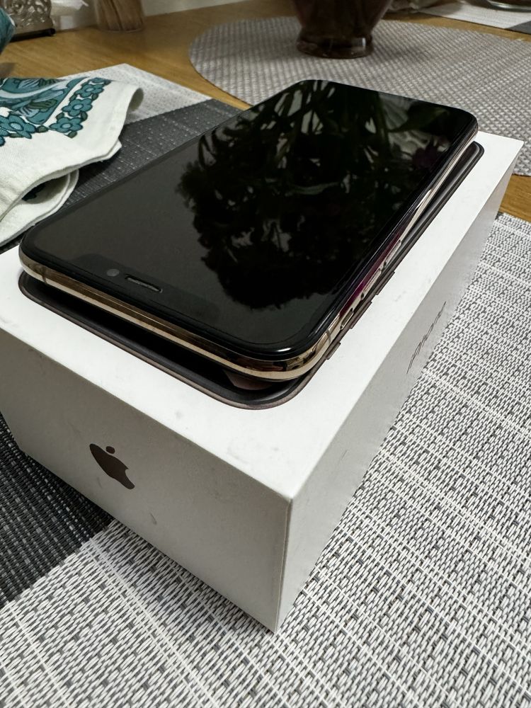 Iphone XS gold 64 Gb