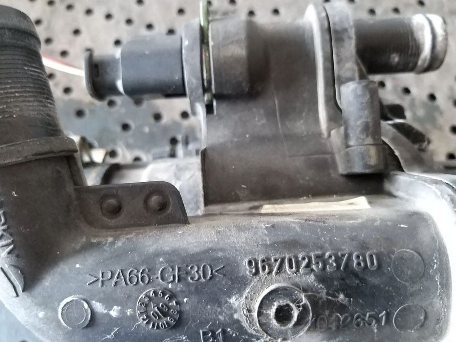 Corp termostat 1.6 hdi peugeot 308 9670253780
